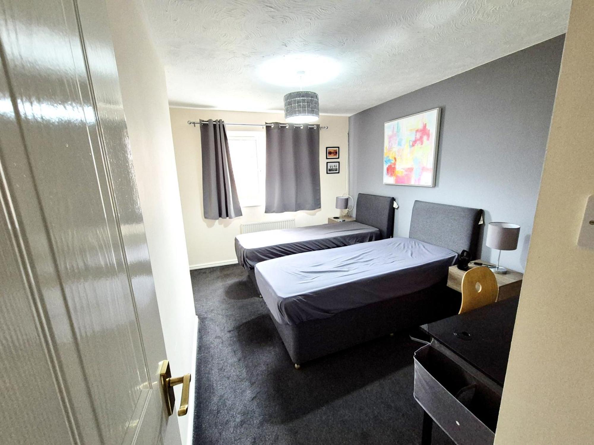 Modern 2 Bed House- Free Parking And Close To The Centre Bristol Zewnętrze zdjęcie